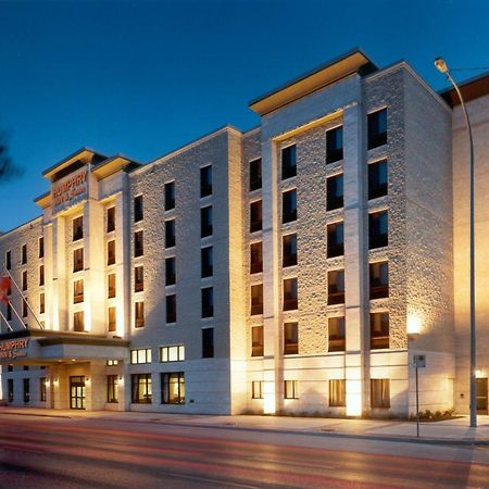 Humphry Inn And Suites Winnipeg Exterior photo