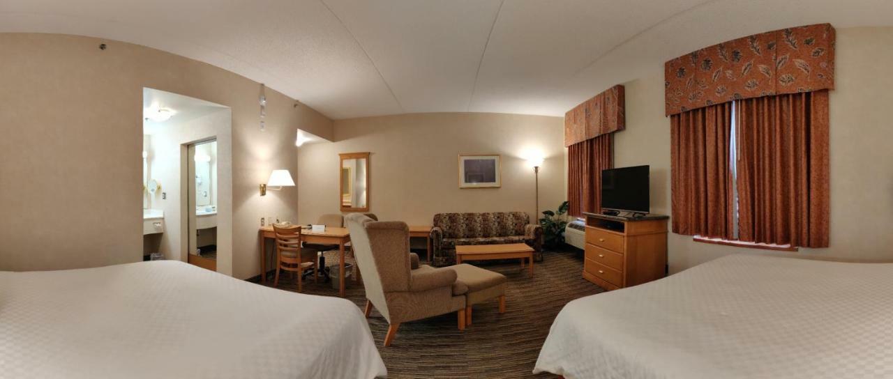 Humphry Inn And Suites Winnipeg Exterior photo